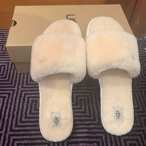 NEW in box UGG cozette slides